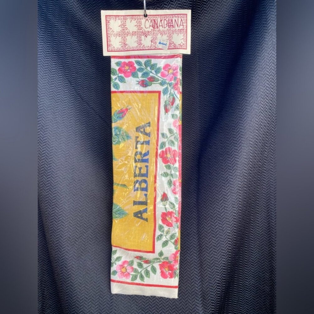 Vintage Alberta Wild Rose Linen Wall Hanging New In Package Canadian Decor 16x28